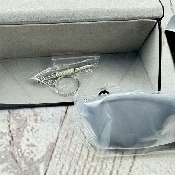 SOJOS Futuristic Polarized Sunglasses for Women UV400 Trendy Small Faces SJ2294 - Picture 10 of 10